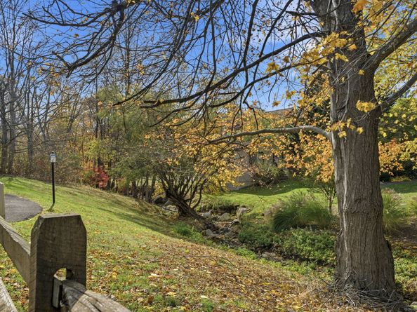 375 Piute Lane B, Stratford CT 06614