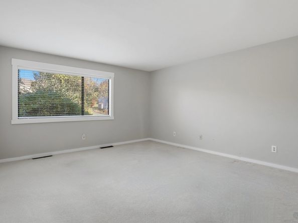 375 Piute Lane B, Stratford CT 06614