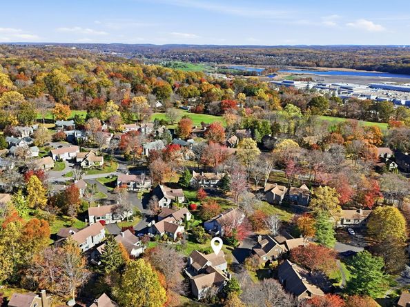 375 Piute Lane B, Stratford CT 06614