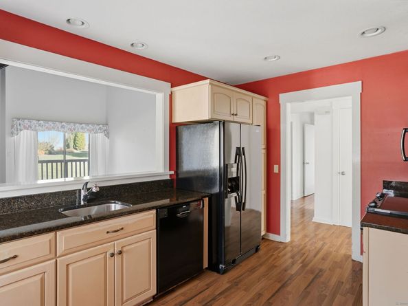 375 Piute Lane B, Stratford CT 06614