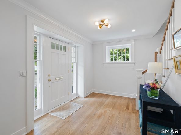 304 Main Street, New Canaan CT 06840