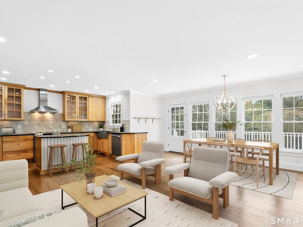 15 N Salem Road, Ridgefield CT 06877