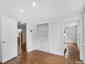 15 N Salem Road, Ridgefield CT 06877