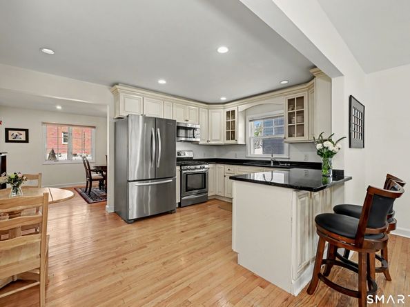 4 Cos Cob Avenue, Greenwich CT 06807