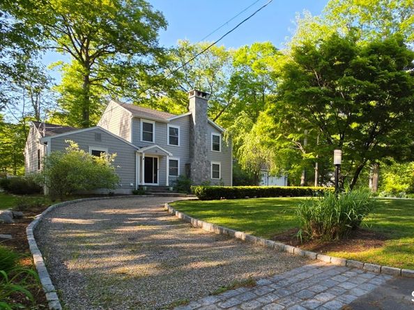 14 Fullmar Lane, Norwalk CT 06850