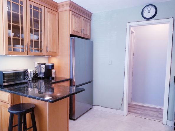 1 Strawberry Hill Court APT 1A, Stamford CT 06902