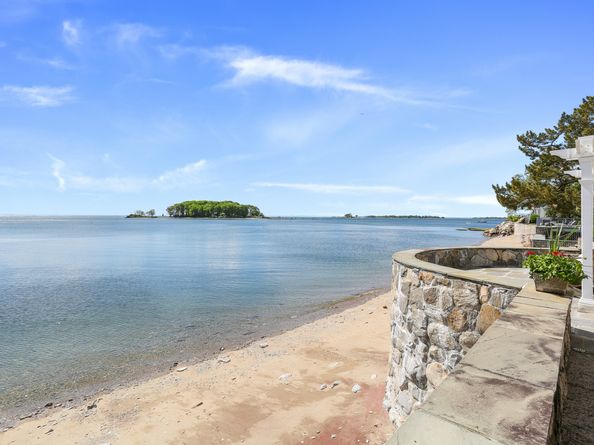 34 Shorehaven Road, Norwalk CT 06855