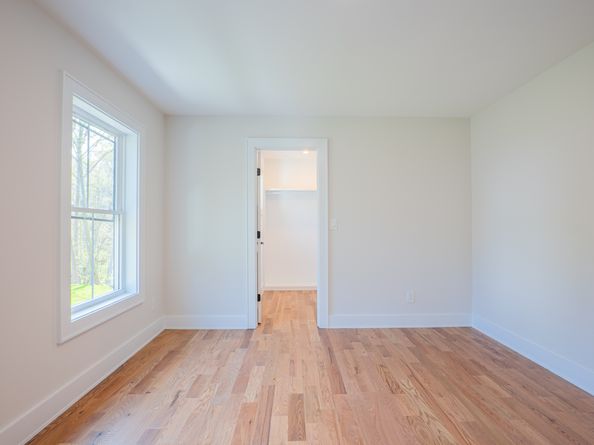 6 Brookview Heights Court, Shelton CT 06484