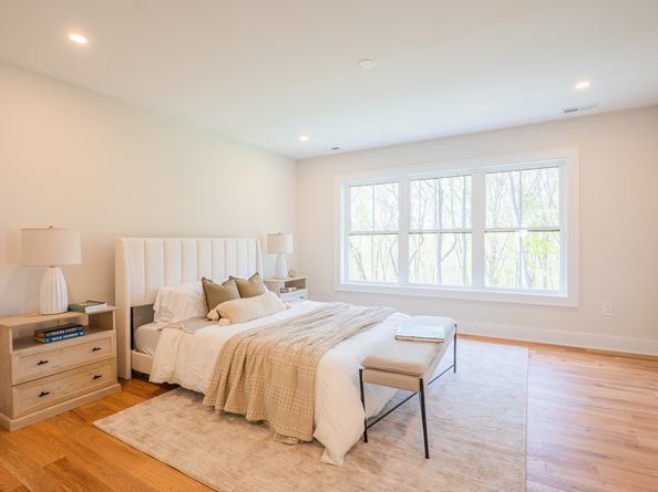 6 Brookview Heights Court, Shelton CT 06484