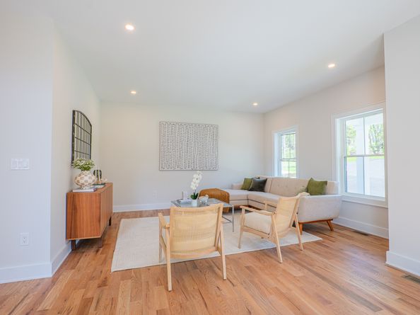 6 Brookview Heights Court, Shelton CT 06484