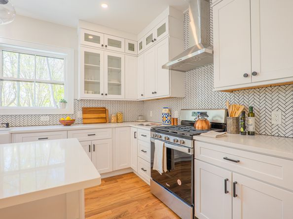 6 Brookview Heights Court, Shelton CT 06484