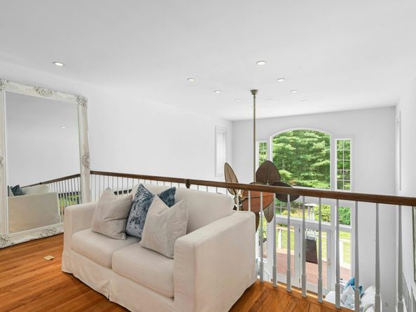 44 Scofield Farms, Darien CT 06820