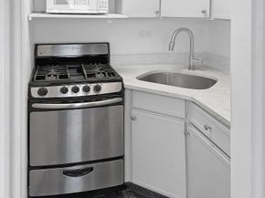 225 East 46th Street 9B, New York NY 10017