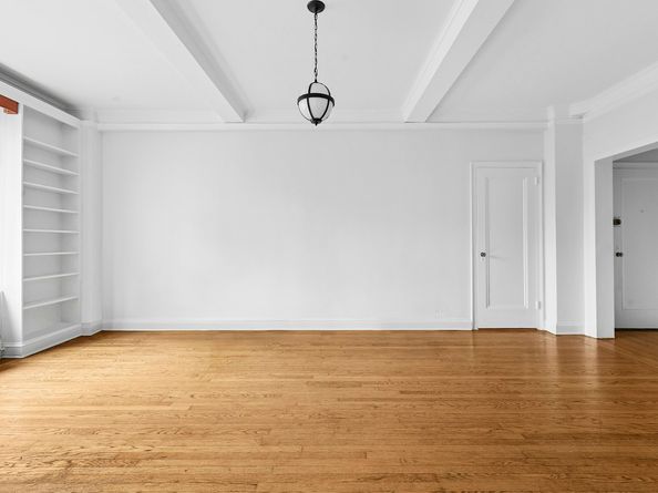 242 East 19th Street 7E, New York NY 10003