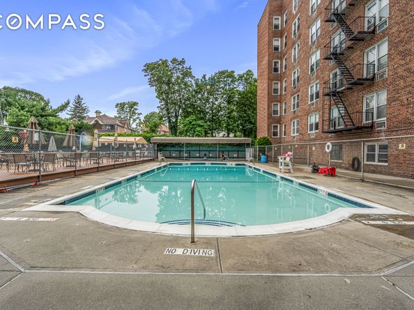 54-44 Little Neck Parkway 5G, Queens NY 11362