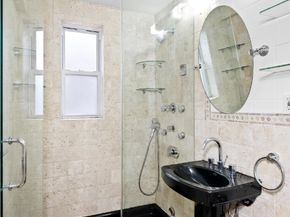 651 Vanderbilt Street 2P, Brooklyn NY 11218