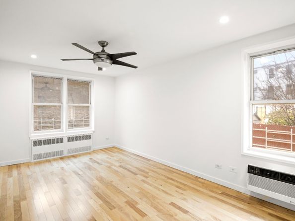 651 Vanderbilt Street 2P, Brooklyn NY 11218