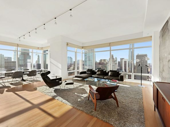 151 East 58th Street 43E, New York NY 10022