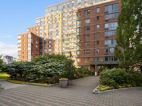 425 Main Street 15E, New York NY 10044