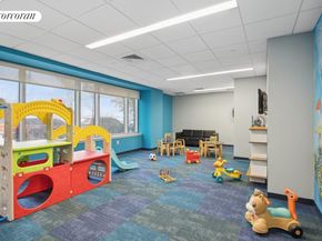 425 Main Street 15E, New York NY 10044