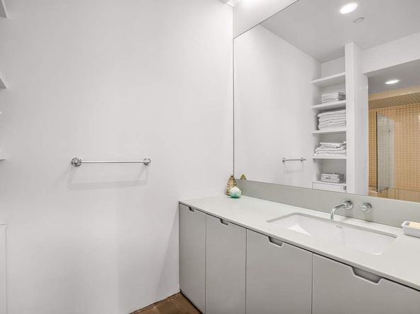 11 West 30th Street 8F, New York NY 10001