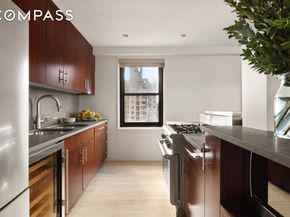 360 West 22nd Street 12B, New York NY 10011