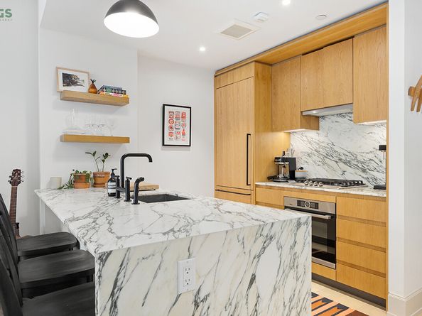 308 North 7th Street 2C, Brooklyn NY 11211