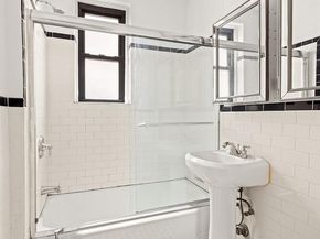 350 East 54th Street 3H, New York NY 10022