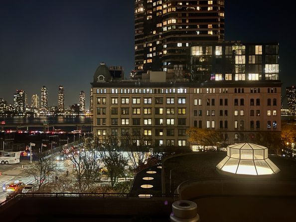 330 East 38th Street 5K, New York NY 10016