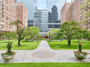 30 West 60th Street 11M, New York NY 10023