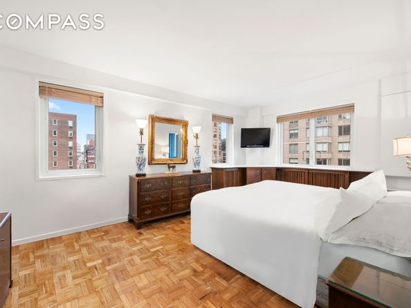 30 West 60th Street 11M, New York NY 10023