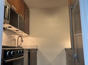 382 Central Park W 16U, New York NY 10025