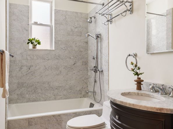 385 Clinton Street 2L, Brooklyn NY 11231