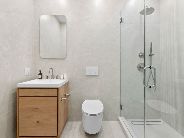 184 Hawthorne Street 3A, Brooklyn NY 11225