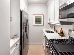 155 West 68th Street 23G, New York NY 10023