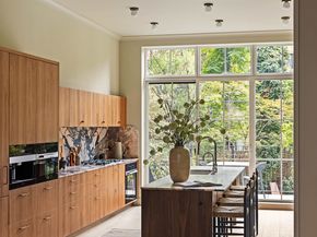 323 Clinton Street 1, Brooklyn NY 11231