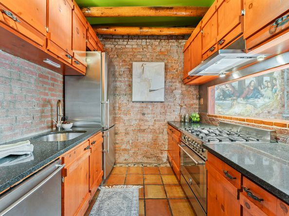 463 West 47th Street 4, New York NY 10036