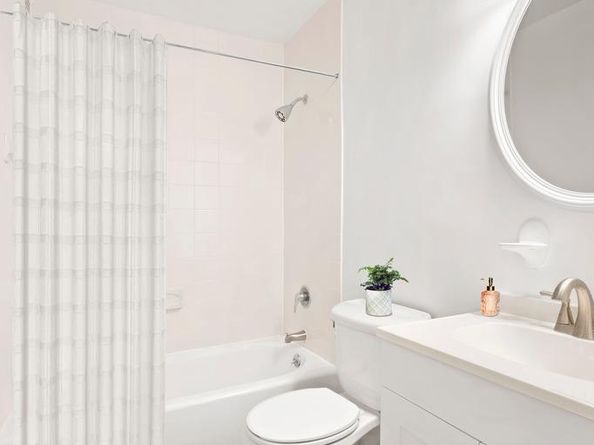 301 East 79th Street 15M, New York NY 10075