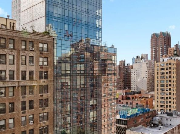 301 East 79th Street 15M, New York NY 10075