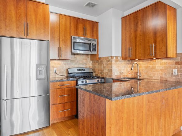 175 12th Street 2B, Brooklyn NY 11215