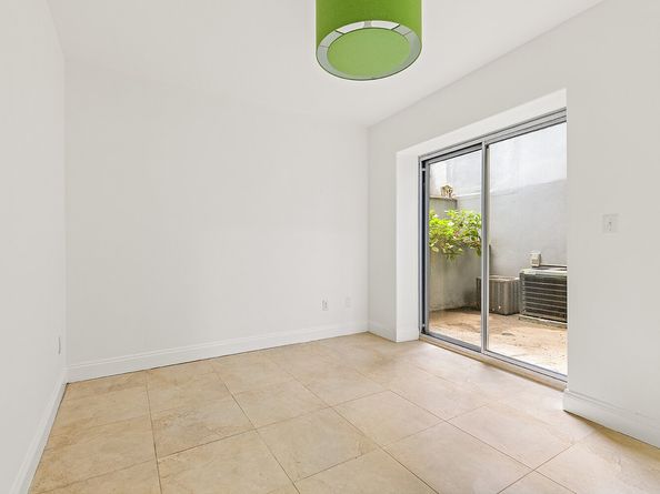 231 16th Street 1A, Brooklyn NY 11215