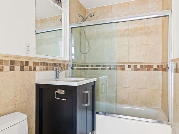 231 16th Street 1A, Brooklyn NY 11215