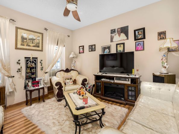 315 East 28th Street, Brooklyn NY 11226