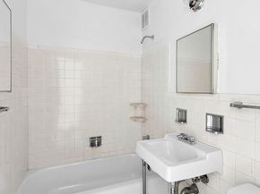 382 Central Park W 5Y, New York NY 10025