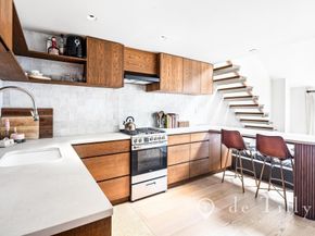 211 Thompson Street PH6E, New York NY 10012