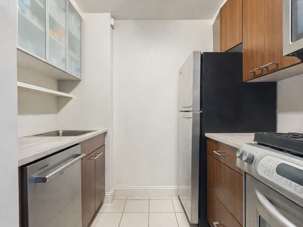 215-217 East 96th Street 26F, New York NY 10128