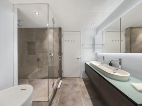 120 East 29th Street TH1, New York NY 10016