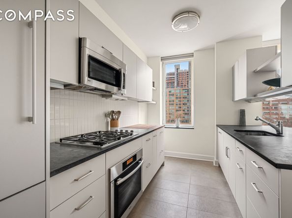 100 Riverside Boulevard 8U, New York NY 10069