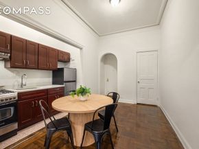 284 5th Avenue 3F, New York NY 10001