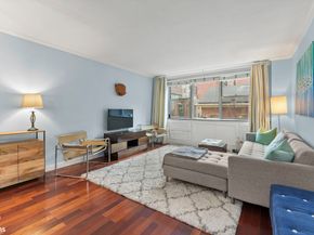 32 Gramercy Park S 5F, New York NY 10003
